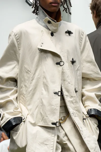 Look 72